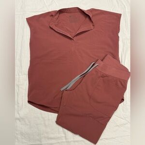 Figs mauve scrub set